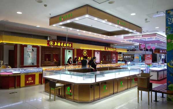 玻璃展臺展示柜選材是關鍵，不同用處選用不同材質(zhì)